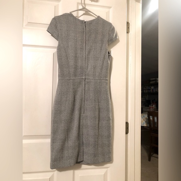 L/N Grey Cap Sleeve Dress Size 4 - Picture 2 of 8